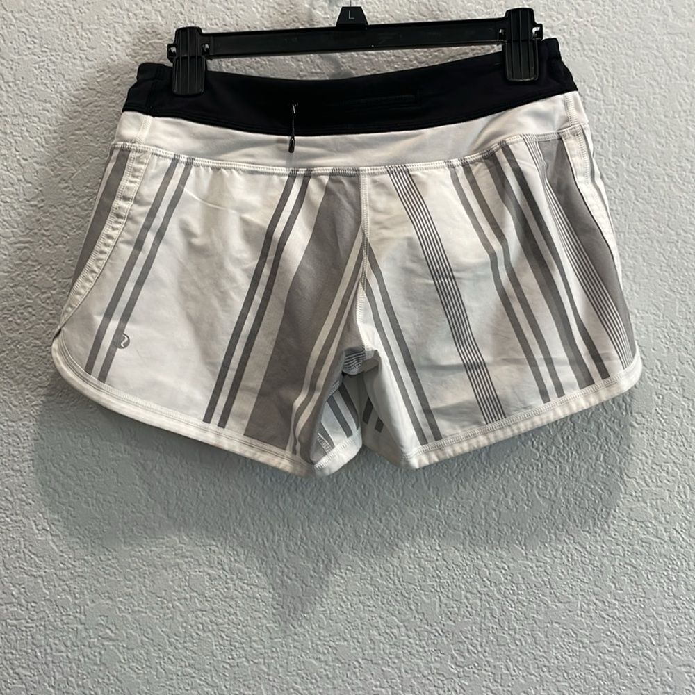 Lululemon Groovy Run Short Stripe Nimbus Vertical… - image 4